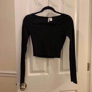 Basic Black Long Sleeve Crop Top